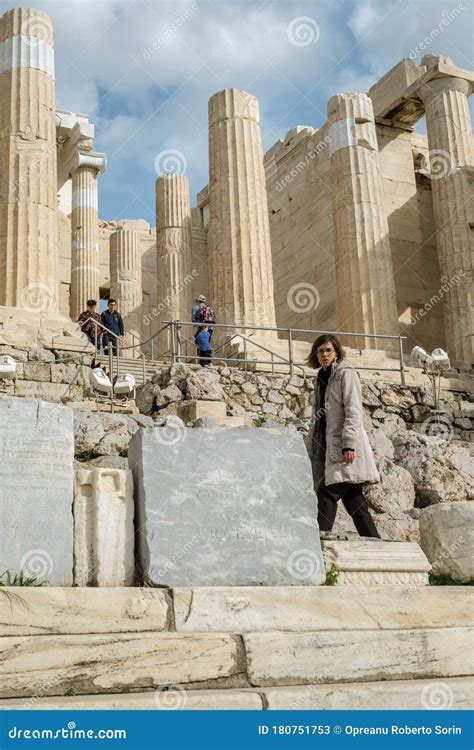 Ruins of Propylaea editorial stock photo. Image of goddess - 180751753