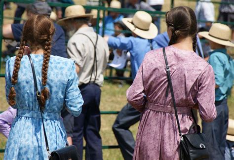 2011-07-16_Old Order Mennonite Girls | at the Amish School f… | Flickr