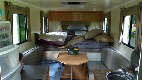 TrailManor Sportdeck: Nifty 'retractable,' aerodynamic, light travel trailer ... with a porch ...