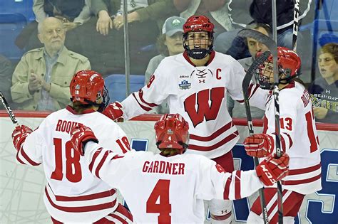 Wisconsin announces women’s hockey schedule