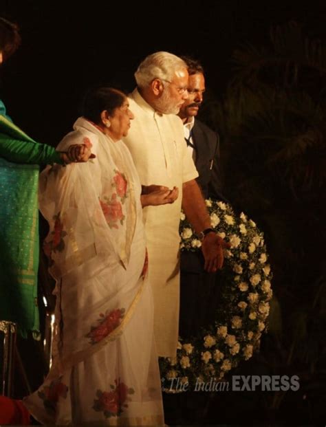 Lata Mangeshkar felicitated by Narendra Modi | Entertainment Gallery ...