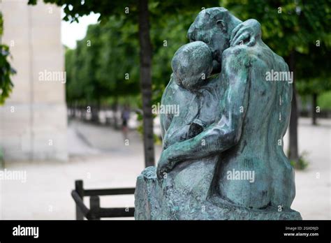 The kiss by rodin hi-res stock photography and images - Alamy