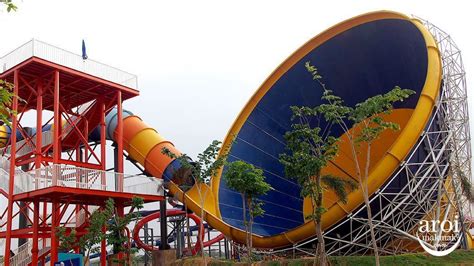 Tube Trek Waterpark Chiang Mai - Go Crazy in this Space Themed Water Park - AroiMakMak