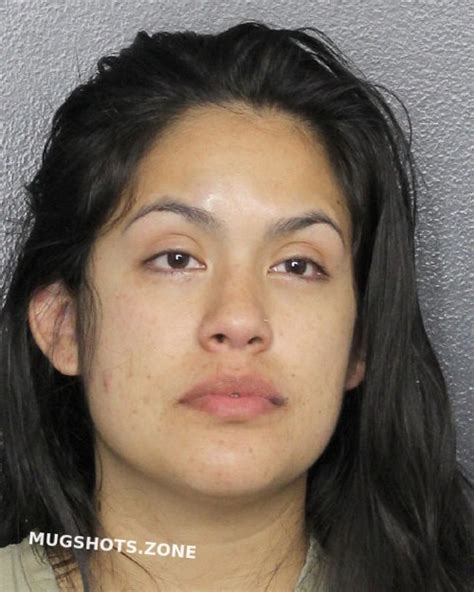 RUESTA CLAUDIA 11/20/2022 - Broward County Mugshots Zone