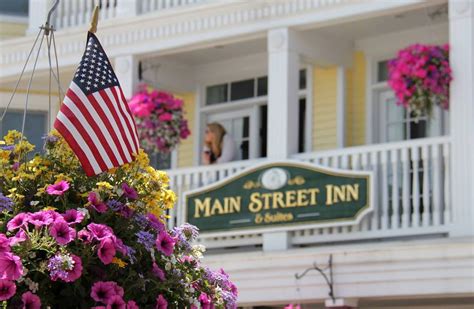 Mackinac Island Accommodations & Honeymoon Suites — Married on Mackinac