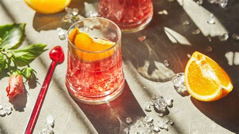 28 Wine Cocktails for Parties That Will Wow Your Guests