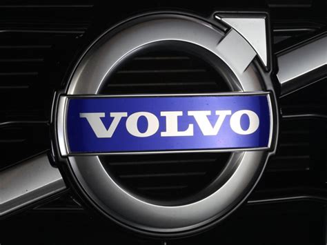 Volvo Logo History : Volvo Logo Car Symbol Meaning And History Einstruction Free Transparent Png ...