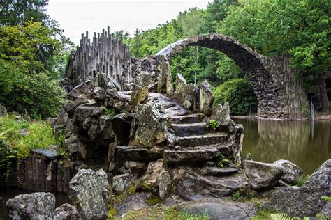 #Rakotzbrücke im Kromlauer Park. Im Volksmund auch als Teufelsbrücke ...