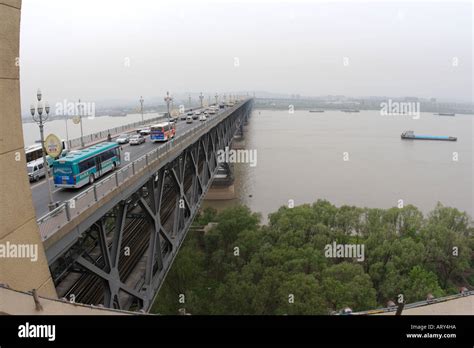 Yangtze River Bridge at Nanjing Stock Photo - Alamy