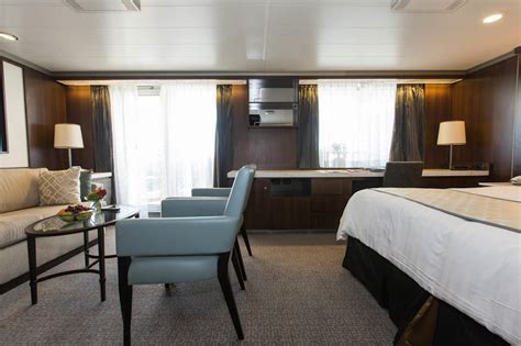 Neptune Suite on Holland America Nieuw Amsterdam Cruise Ship - Cruise ...