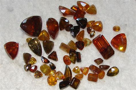 Sphalerite Value, Price, and Jewelry Information - International Gem ...