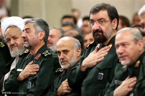 Mehr News Agency - Leader receives IRGC commanders