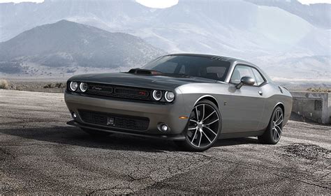 El Paso Dealers Highlight the 2016 Dodge Challenger