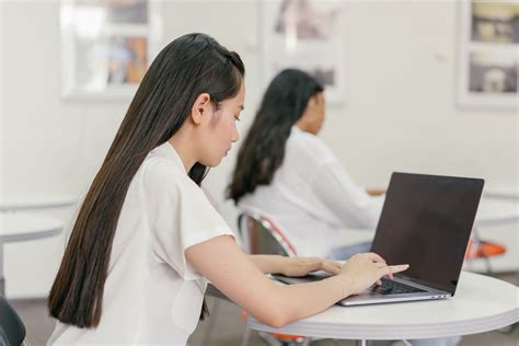 MacBook Air, Pro, or even an iMac: here's how to choose the right computer for your student ...