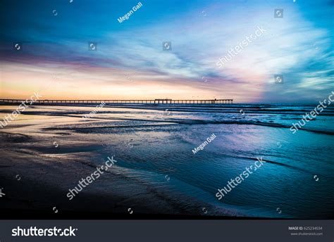 154,942 Ocean Pier Sunset Images, Stock Photos & Vectors | Shutterstock