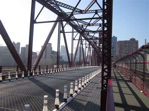 Roosevelt Island Bridge