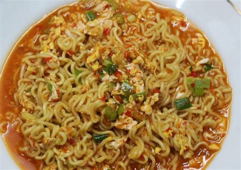 Resep Indomie Nyemek Pedas | Tanpa Sayuran oleh Cooking With Dinda - Cookpad