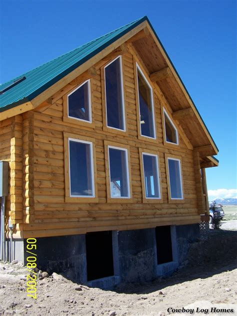 Chalet Style Log Home Gable End | Cowboy Log Homes