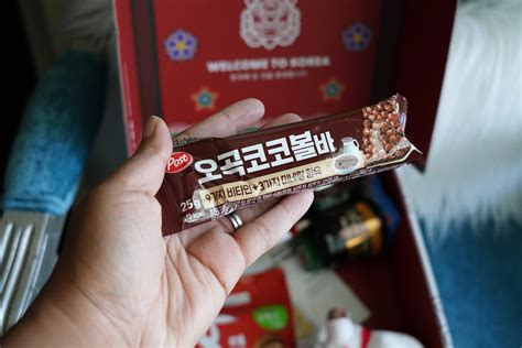 Do you Love the Korean Culture? Try this Korean Snack Box!