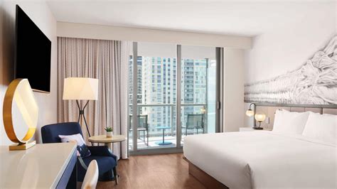 Downtown Fort Lauderdale Hotel Rooms | Hyatt Las Olas