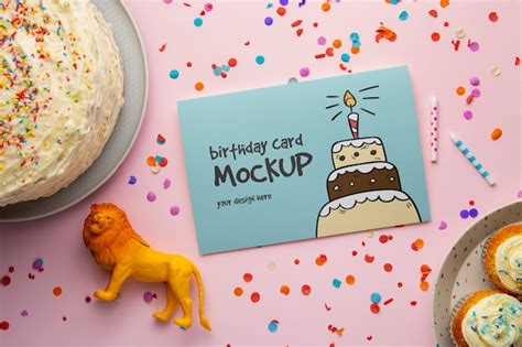 Premium PSD | Birthday card mockup with cake