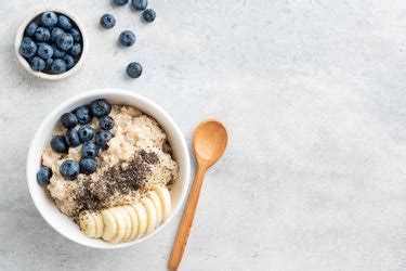 Is Oatmeal a Whole Grain? | livestrong