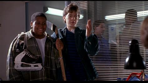 Kenan Thompson Reflects on The Mighty Ducks Movies