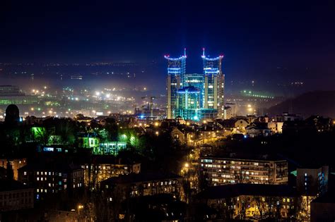 Magnificent photos of Kyiv city at night · Ukraine travel blog