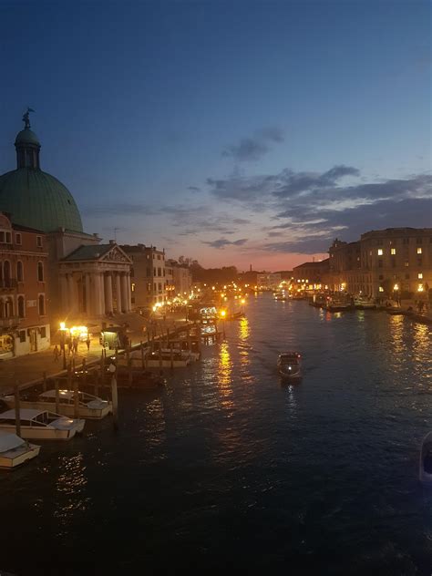 Sunset in Venice, Italy : r/travel