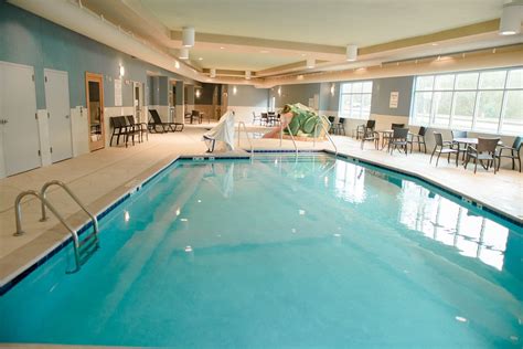 Holiday Inn Express & Suites Winona, an IHG hotel Pool Pictures & Reviews - Tripadvisor