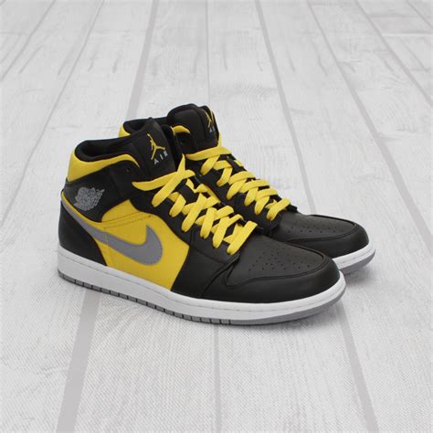 Air Jordan 1 Phat - Black/Stealth-Sport Yellow | Sole Collector