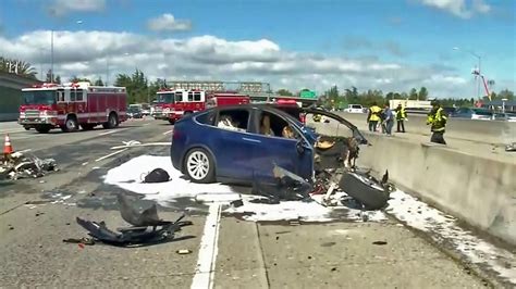 Tesla Says Car in Fatal Hwy 101 Crash Was in Autopilot Mode - CBS San ...