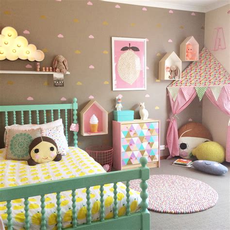 20 Whimsical Toddler Bedrooms for Little Girls