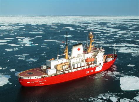 Canadian Coast Guard ships set out for Arctic season