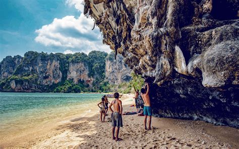 Tonsai Beach, Ao Nanag / Krabi / Thailand // World Beach Guide