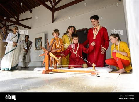 Prime Minister Justin Trudeau and wife Sophie Gregoire Trudeau, and ...