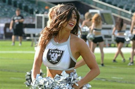 Pin by Star Lupe on OAKLAND RAIDERS 4 LIFE | Raiders cheerleaders ...