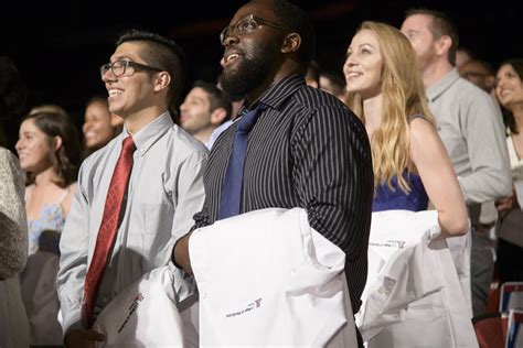 College of Medicine – Tucson Medical Students to Receive White Coats ...