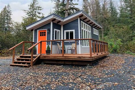 400-sq.-ft. Mystic Mountain Tiny House in Alaska