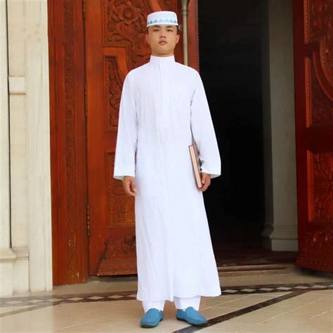 Muslim Men Islamic Clothing Saudi Arabia Jubba Thob Arabic Dubai Travel Islam Traditional ...