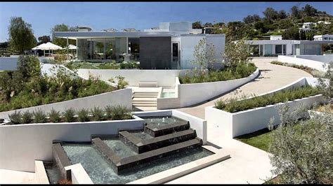 A Spectacular Beverly Hills House - YouTube