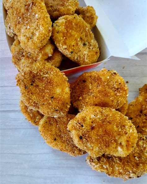 Healthy Chicken Nuggets, Fast-Food Style - Lite Cravings