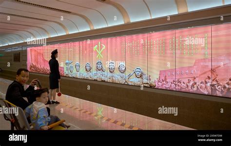 interior of Pyongyang metro stations Stock Photo - Alamy