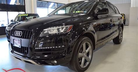 BLACK ON BLACK AUDI Q7 PREMIUM PLUS w/ "QUATTRO" AWD & LOADED WITH FEATURES!!