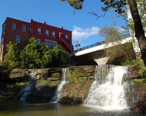 Senior Living in Chagrin Falls, OH | Hamlet at Chagrin Falls