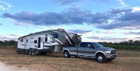 The 12 Best Fifth Wheel Hitches For Short Bed Trucks