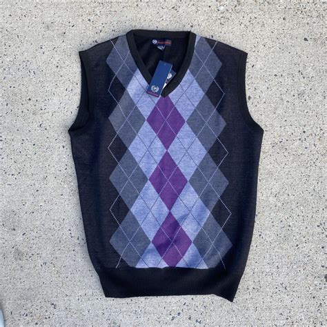 Phat Farm Sweater Vest Size M, Brand new with tags... - Depop