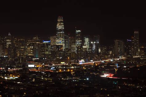 Downtown San Francisco at night | San francisco at night, San francisco ...