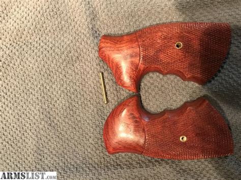 ARMSLIST - For Sale: Ruger Redhawk Grips