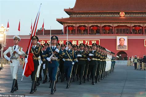 China celebrates National Day as people flock to Tian'anmen Square to ...